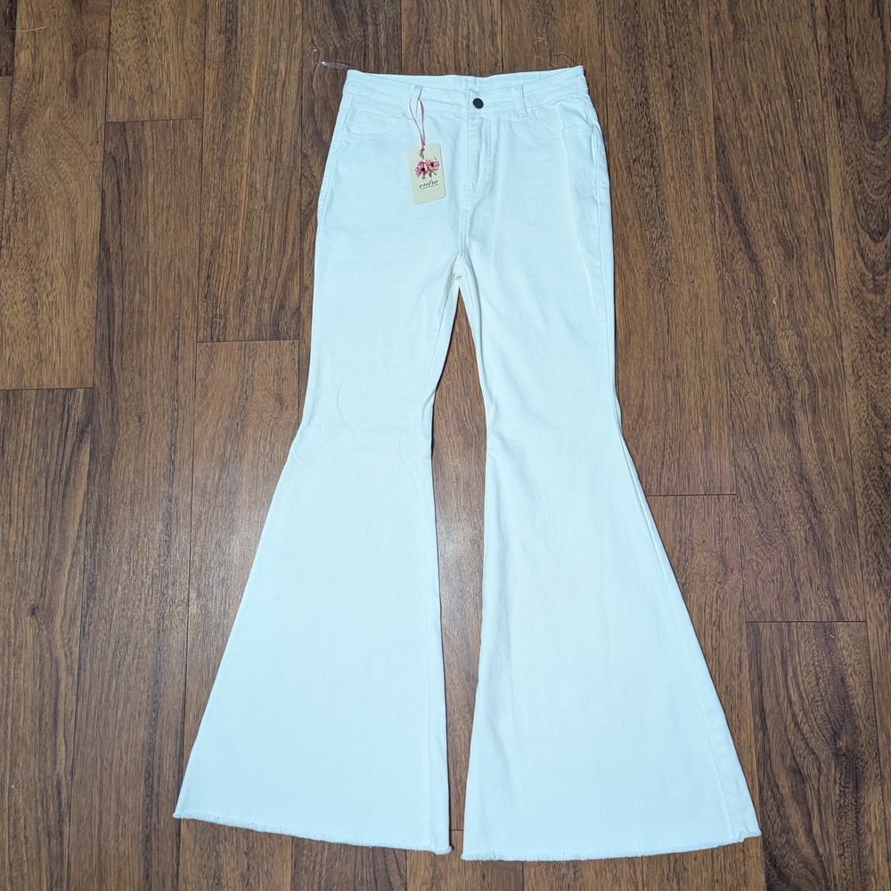 Entro Cream Flare Jeans